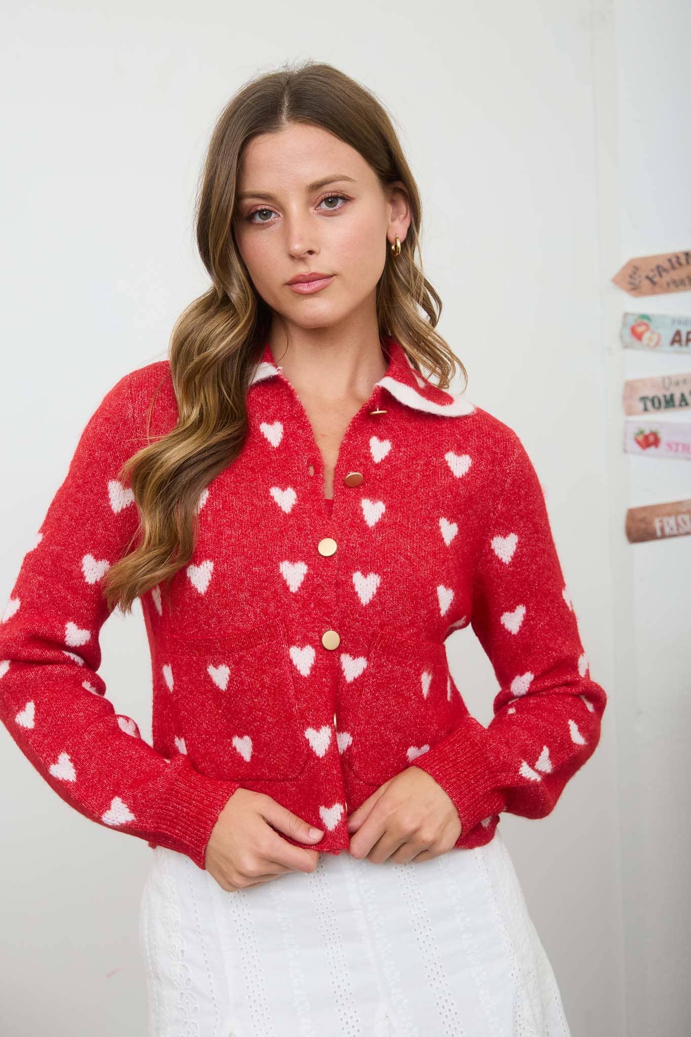 HEART SCALLOP COLLAR CARDIGAN
