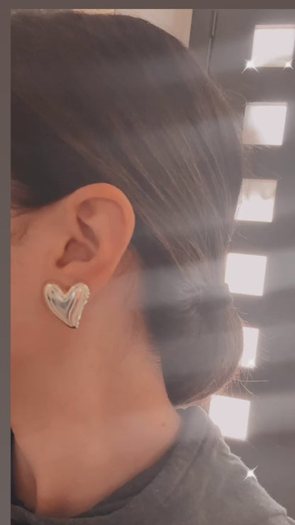 CHUNKY HEART EARRINGS